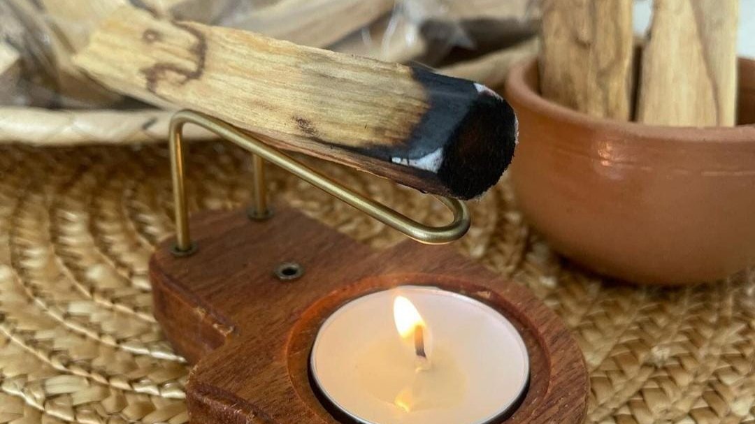 Incensário Versátil para Palo Santo e Varetas de Incenso - Mão de Fátima