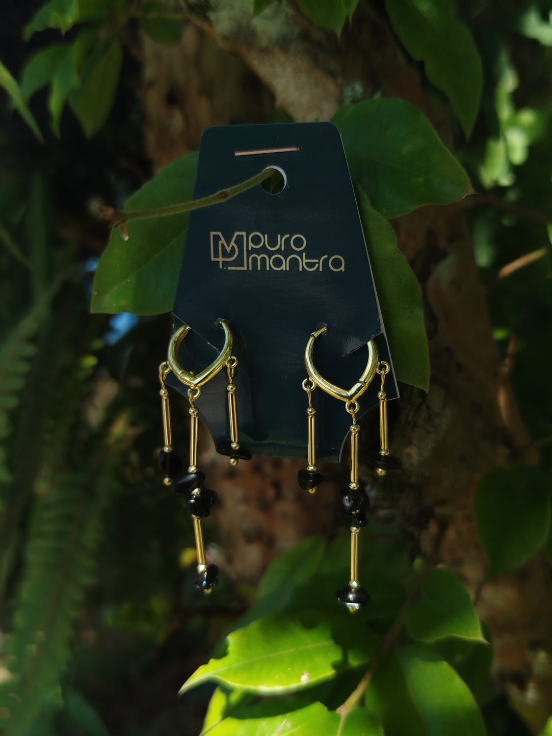Brinco de Turmalina Negra - Folheado a Ouro