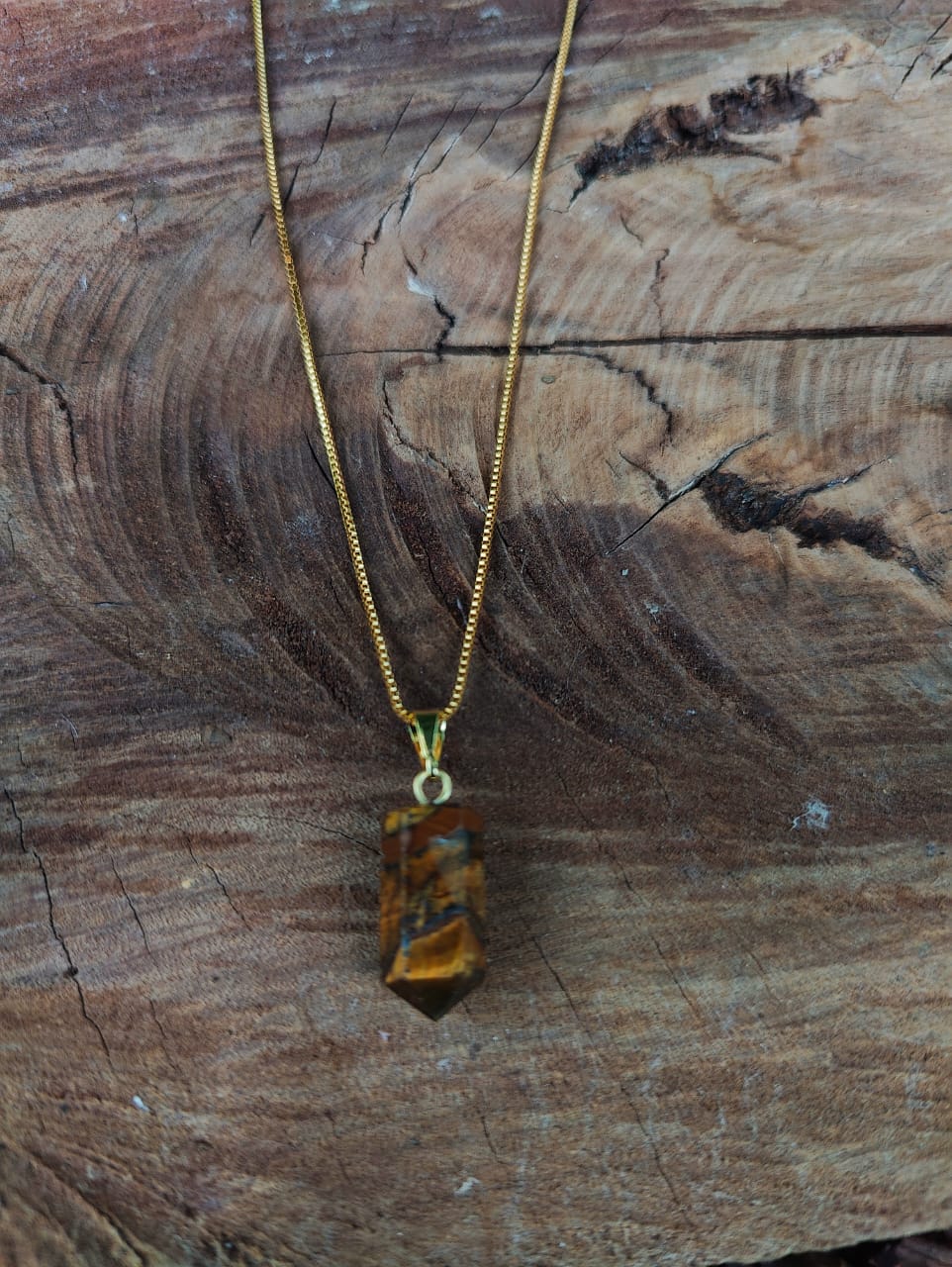 Colar de ponta de cristal de Olho de tigre -  Folheado a ouro