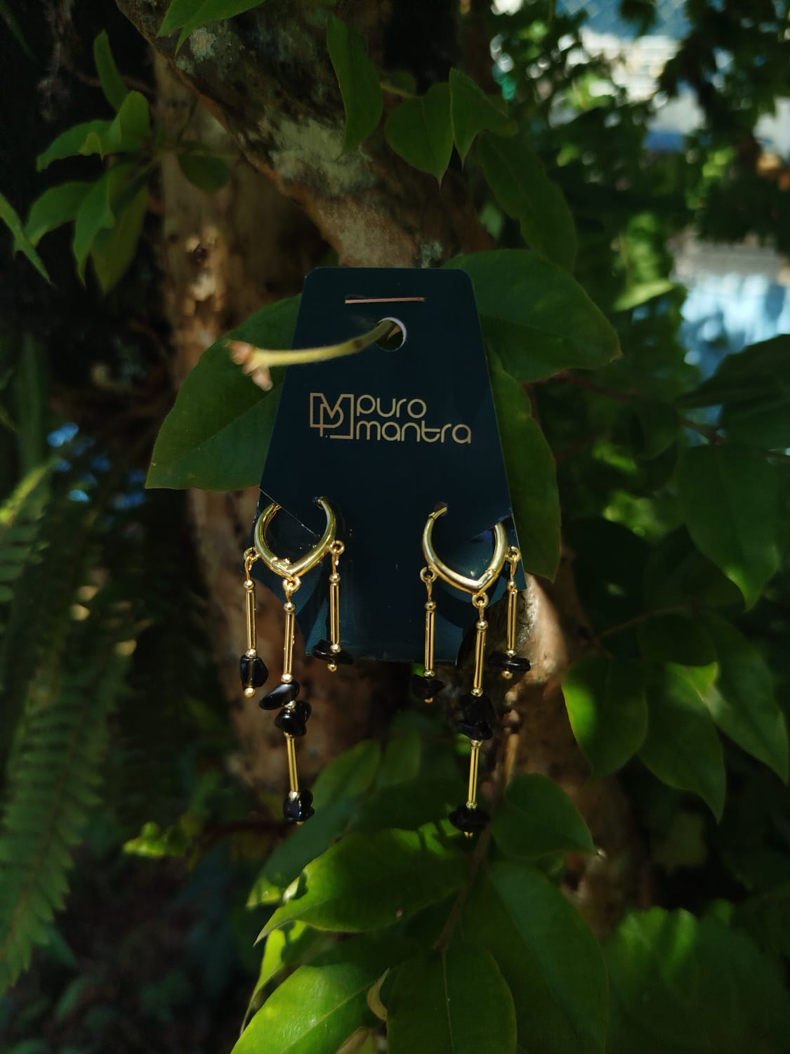 Brinco de Turmalina Negra - Folheado a Ouro